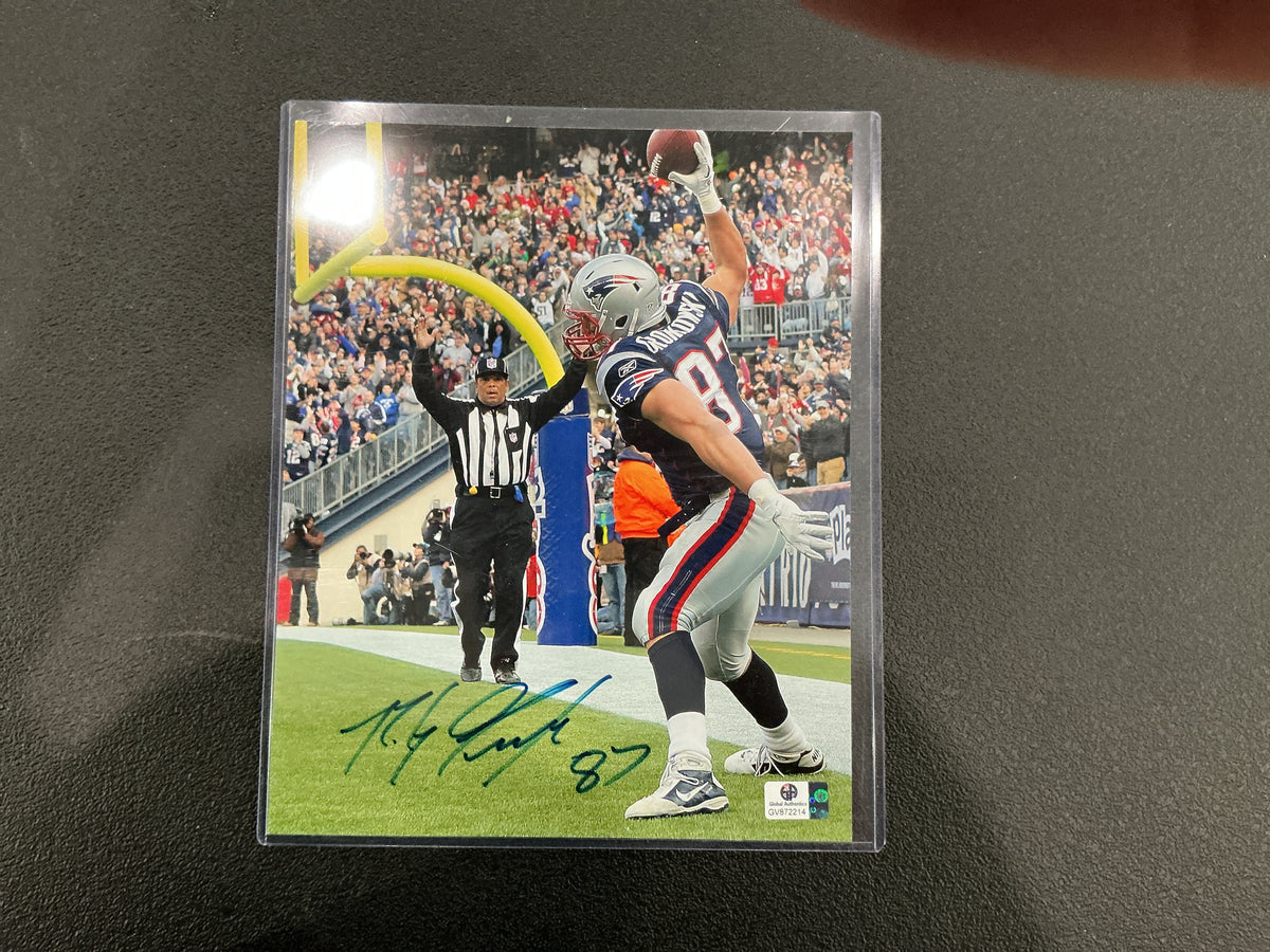 Rob gronkowski 8x10 autograph picture