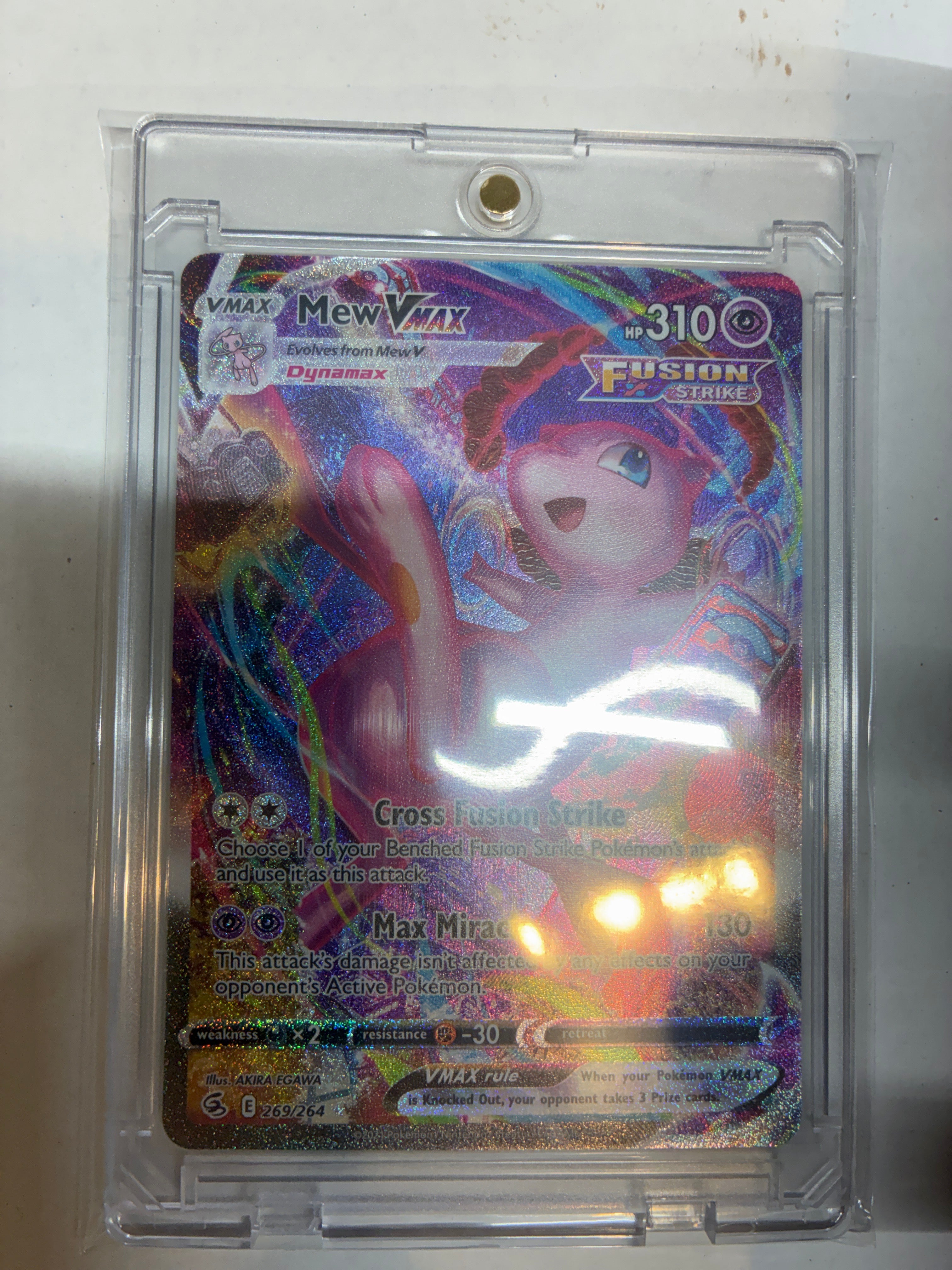 Mew VMAX (Alternate Art Secret) 269/264 Swsh08: Fusion Strike Holo