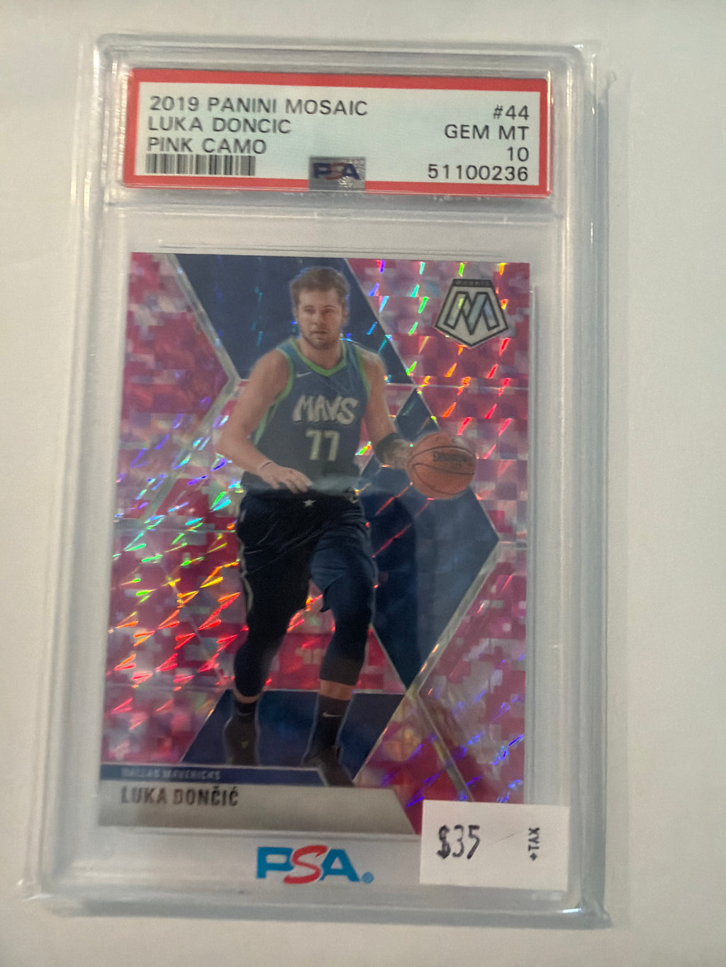 2019 mosaic Luka Doncic pink camo PSA10