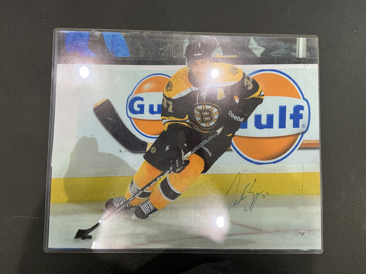 Patrice Bergeron 16x20 autographed picture