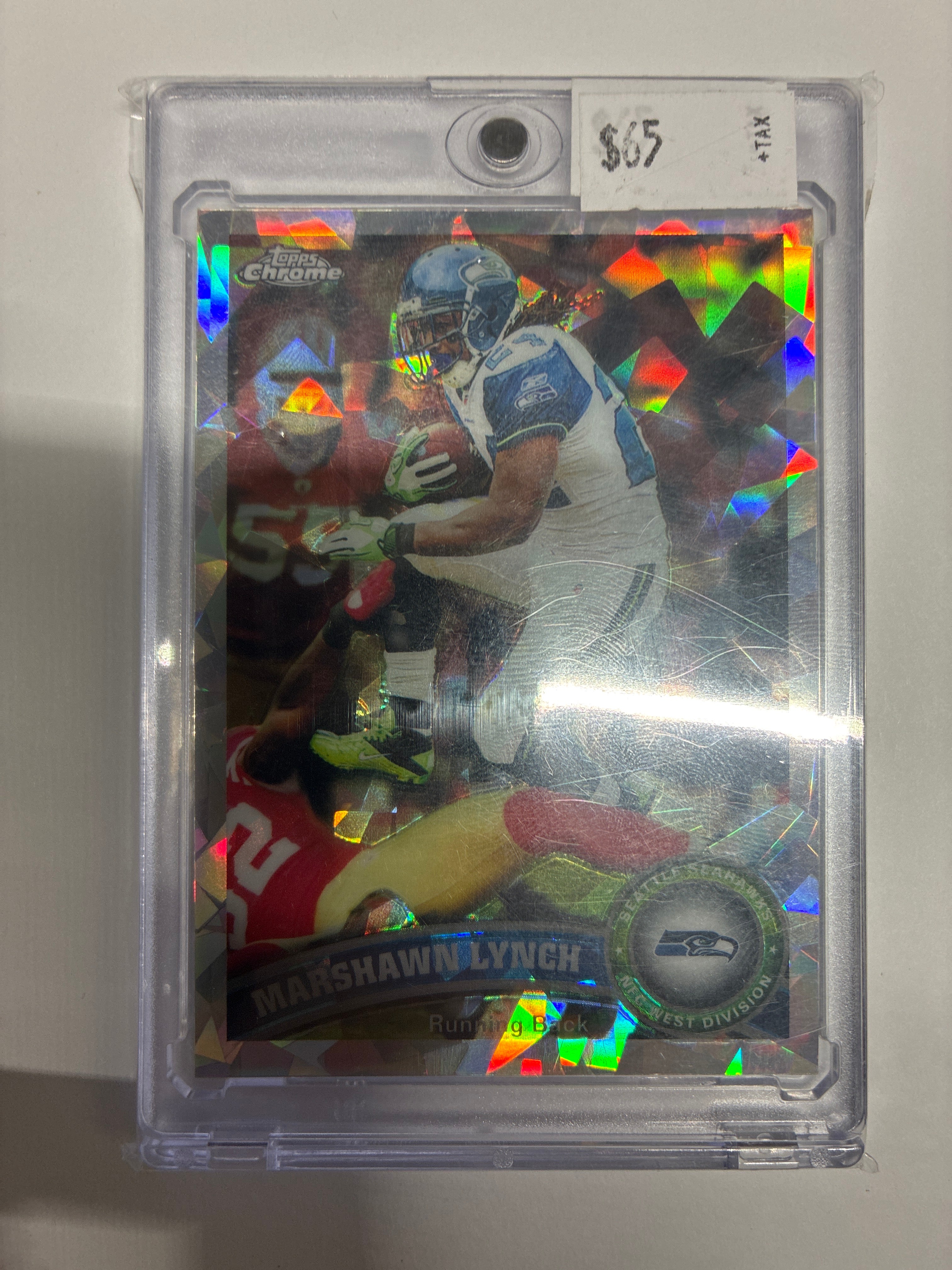 2011 Topps Chrome Marshawn Lynch #18 Crystal Atomic Refractor 002/139