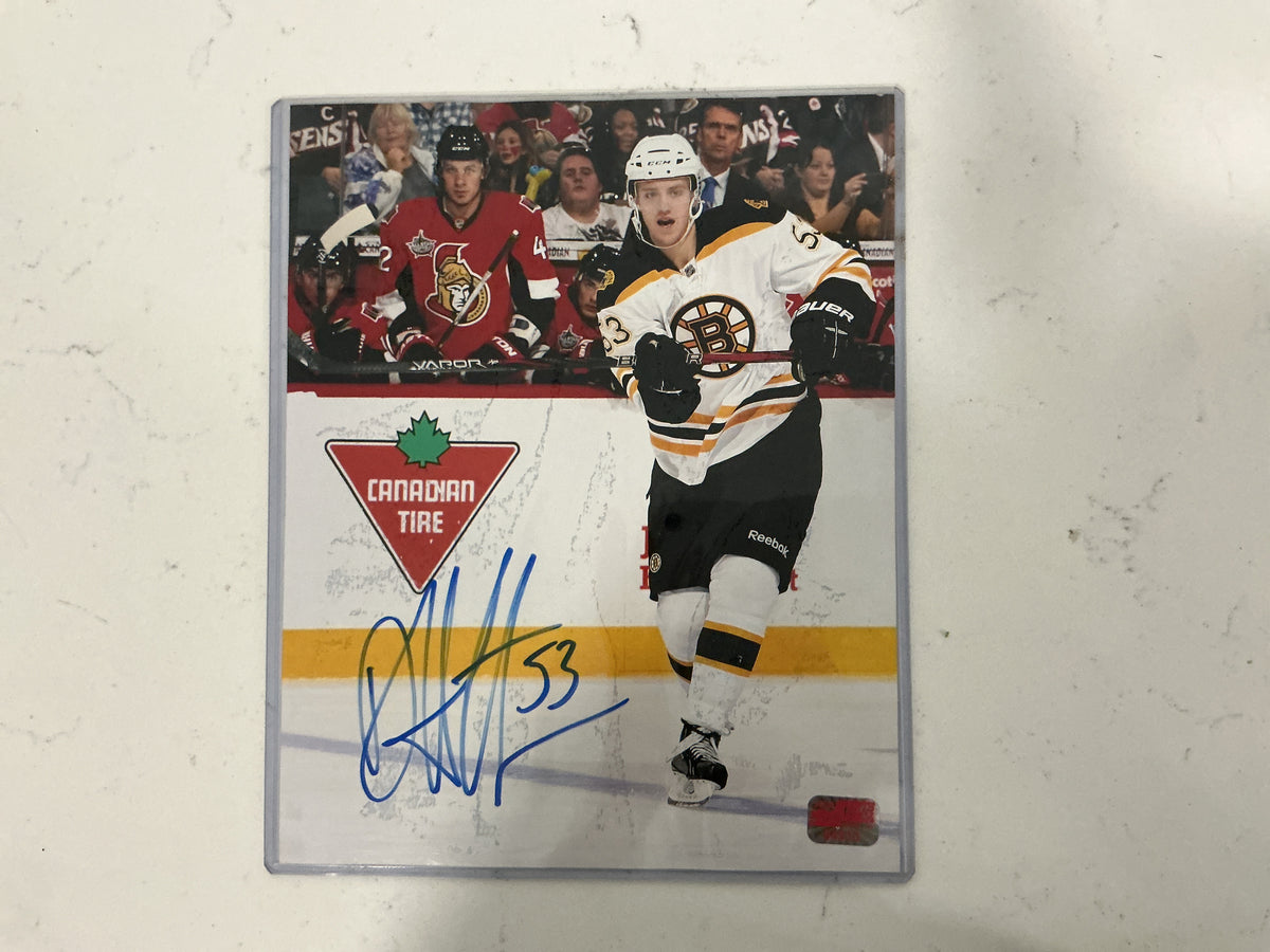 Dougie Hamilton Autograph Picture 8x10