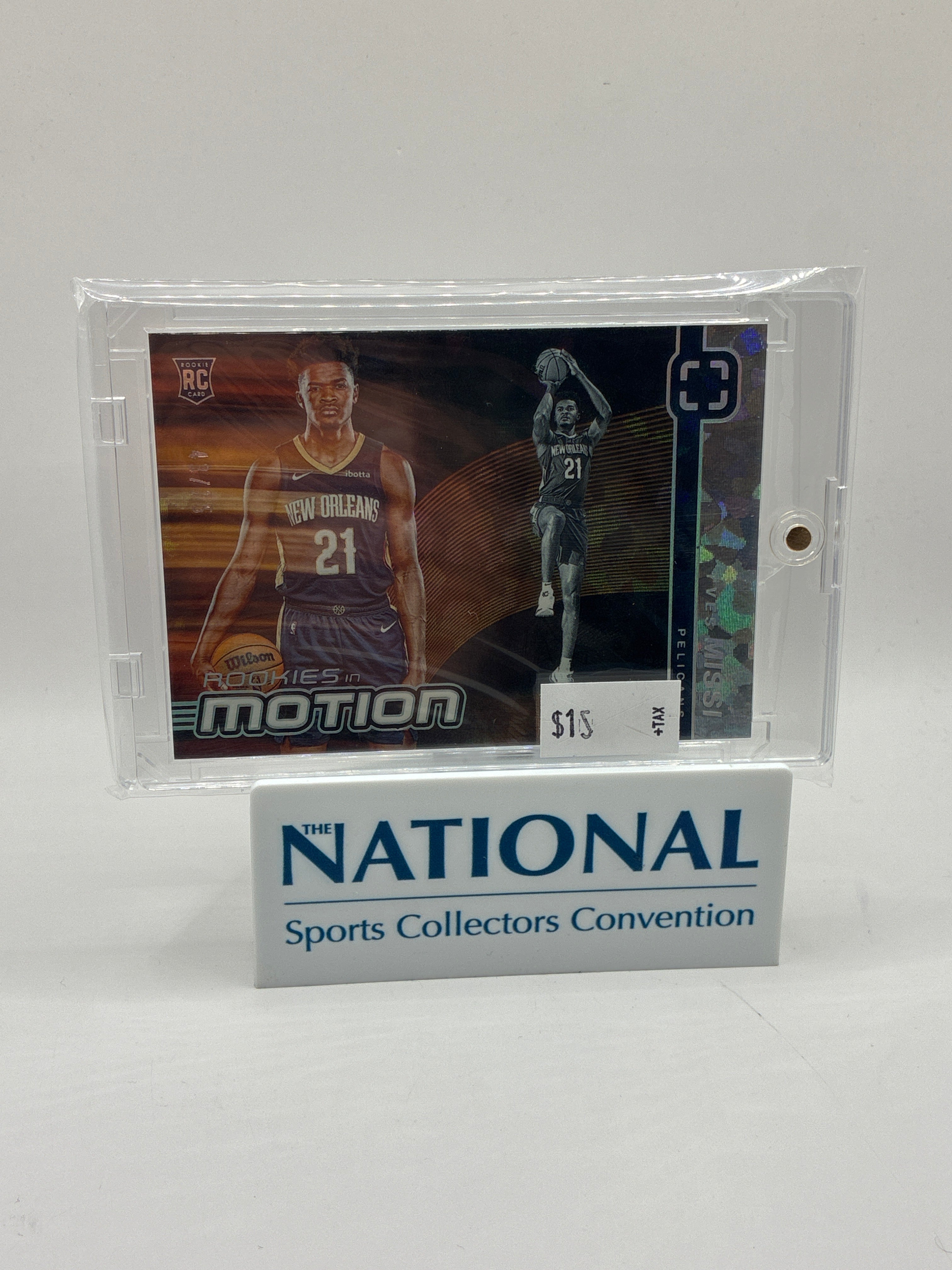 2025 Panini Photogenic Yves Missi Rookies In Motion Mini Diamond 43/75