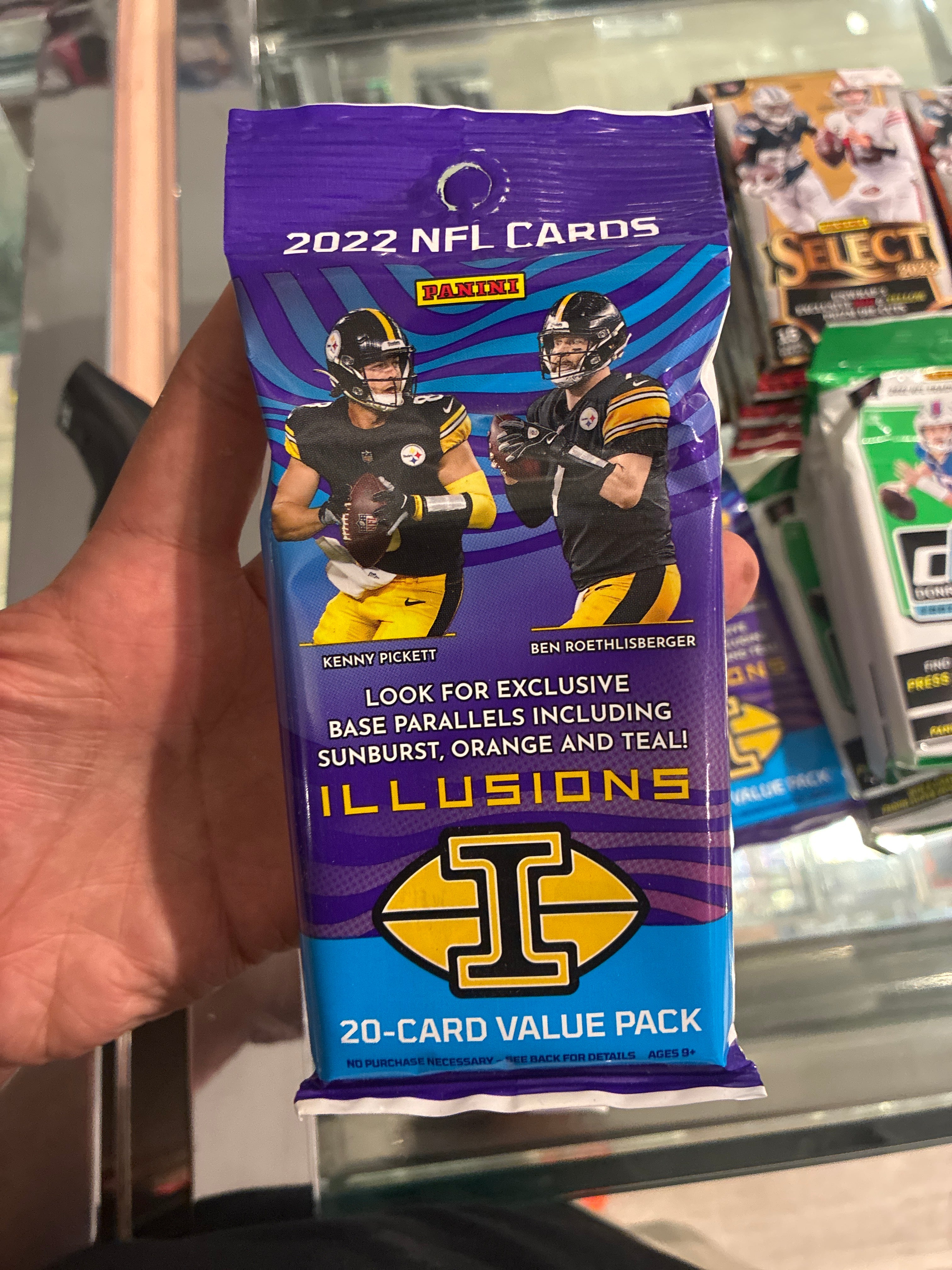 2022 NFL illusions fat pack ￼