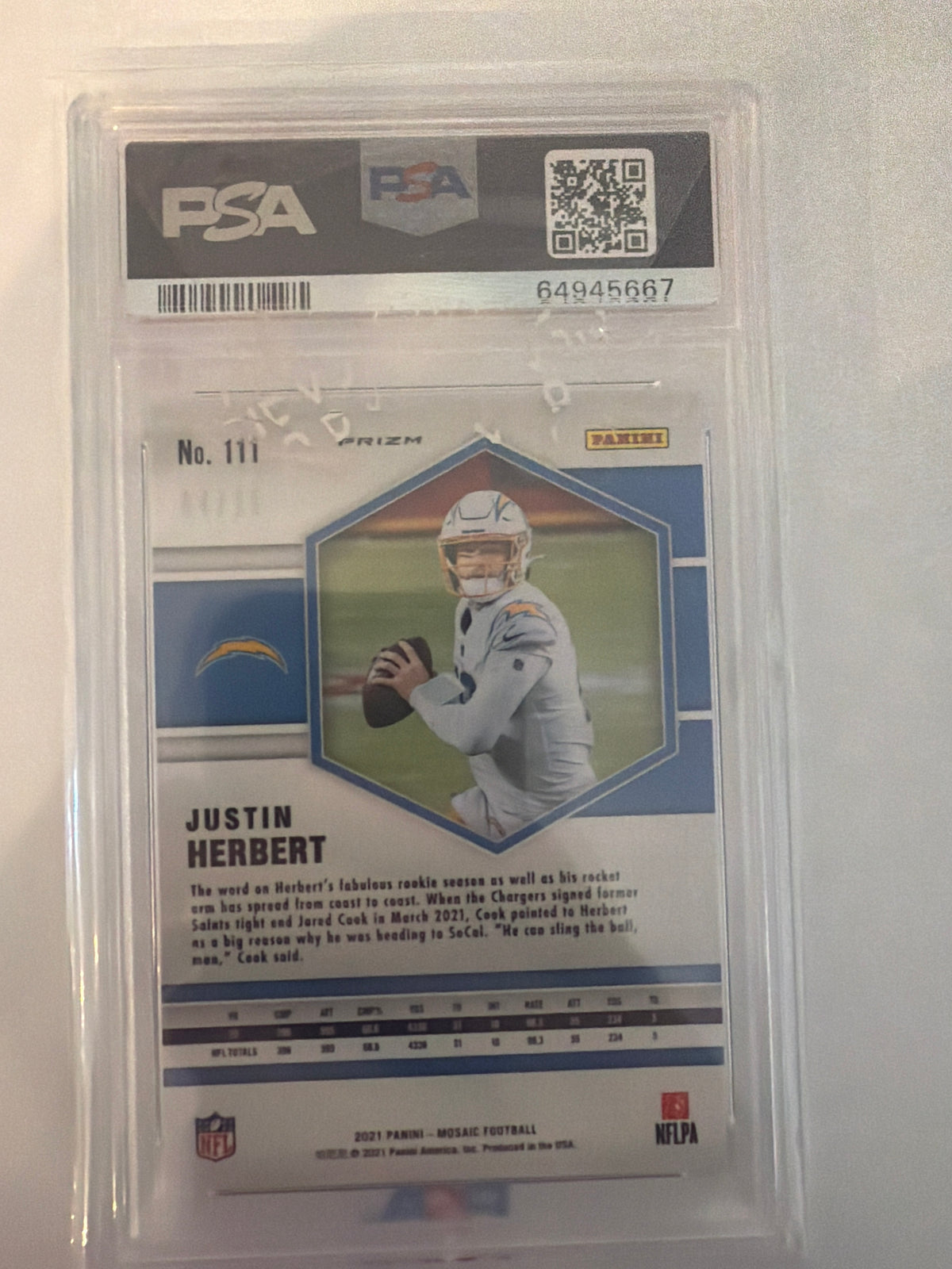 2021 Mosiac and Justin Herbert blue fluorescent PSA10￼