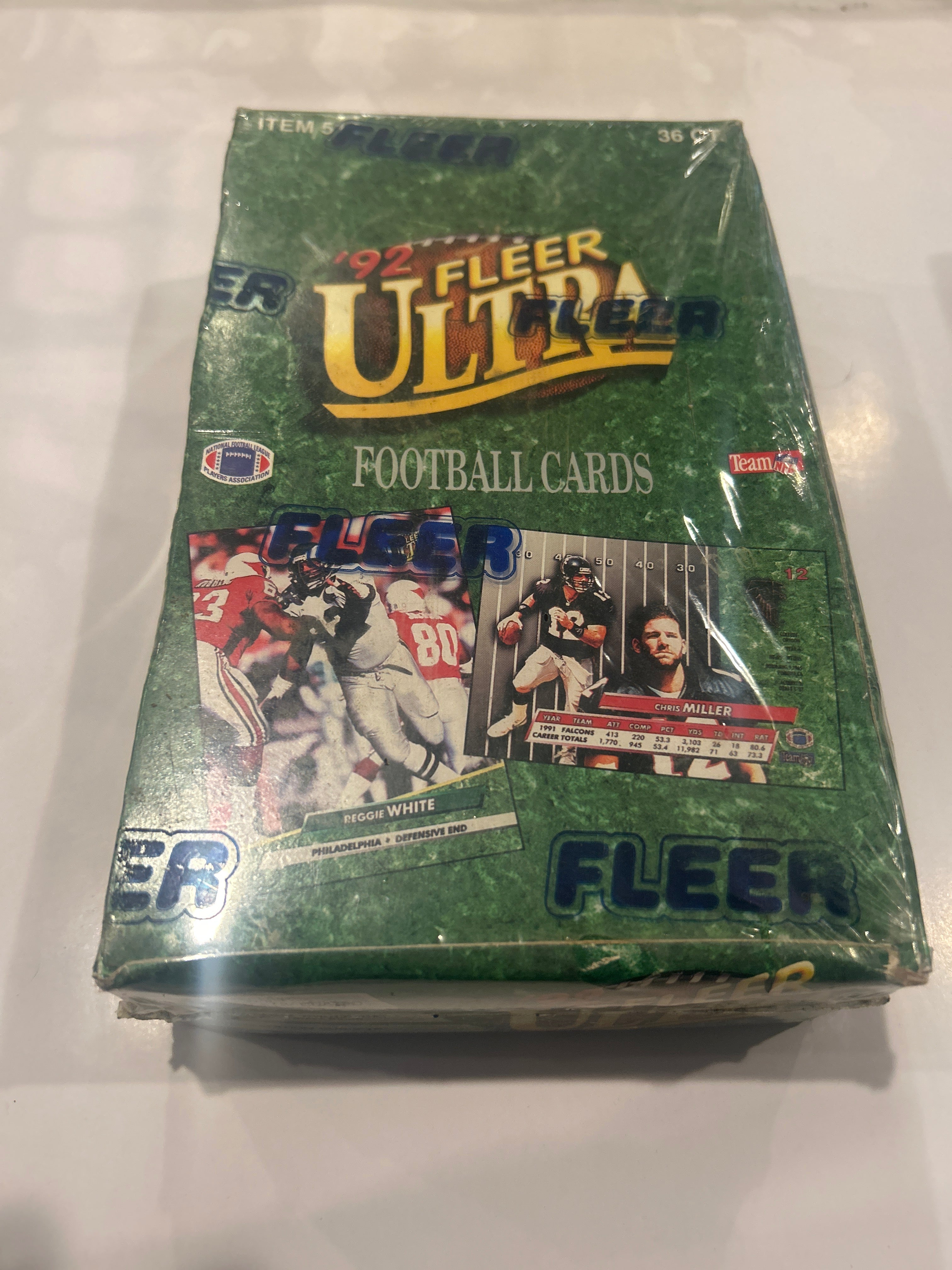 1992 Fleer Ultra Football Box