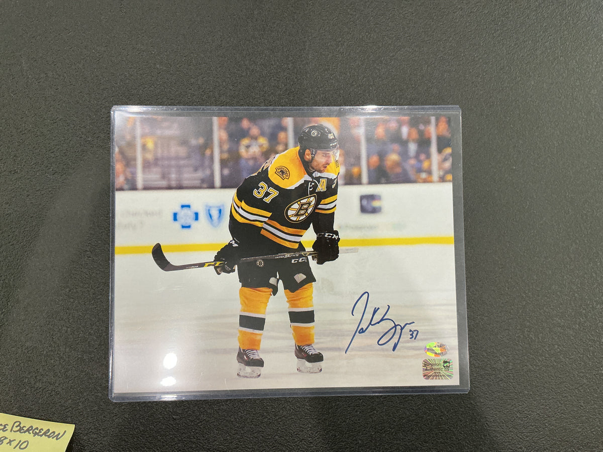 Patrice Bergeron autographed picture 8x10