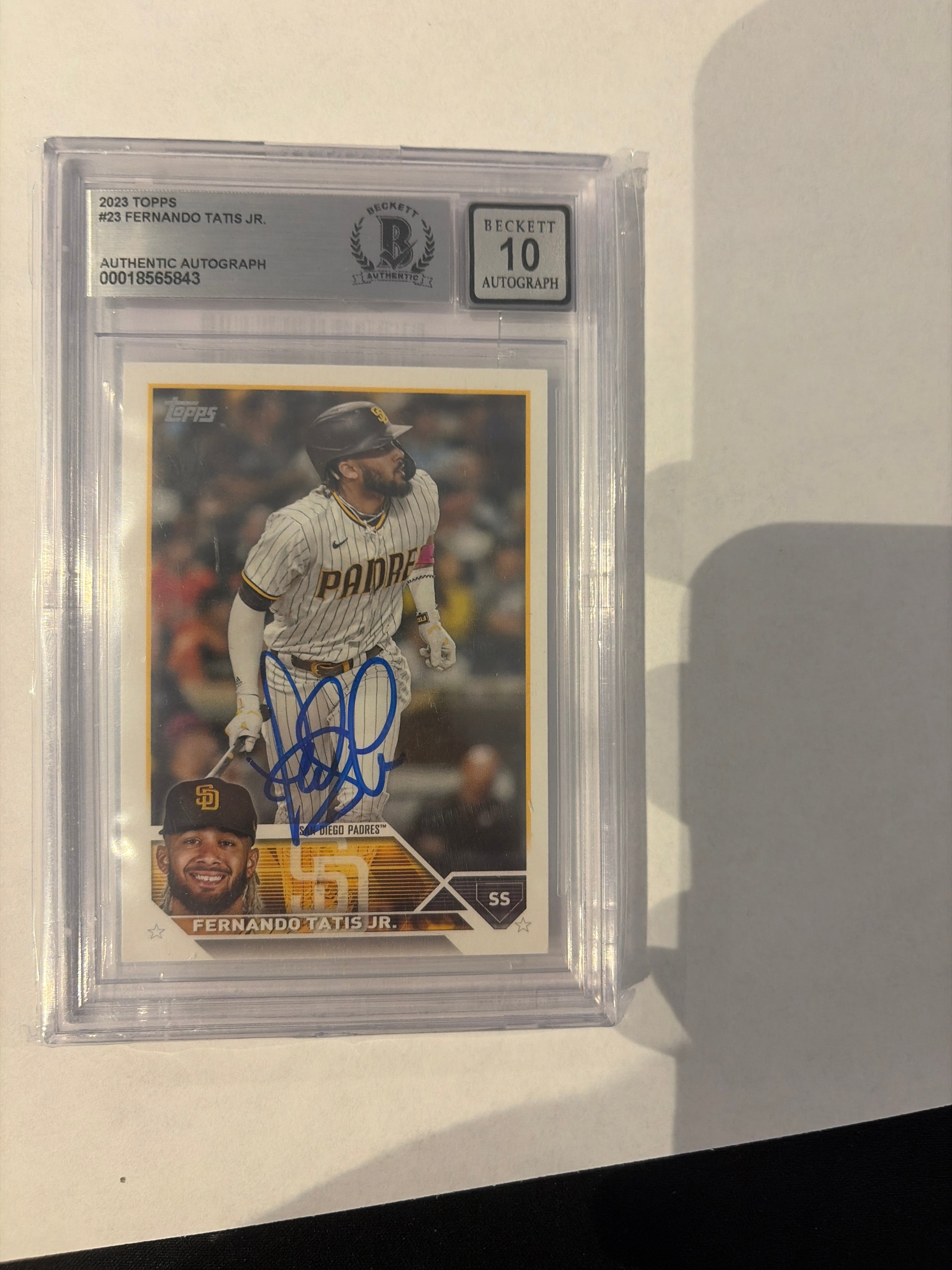 2023 Topps Fernando Tatis auto Beckett 10