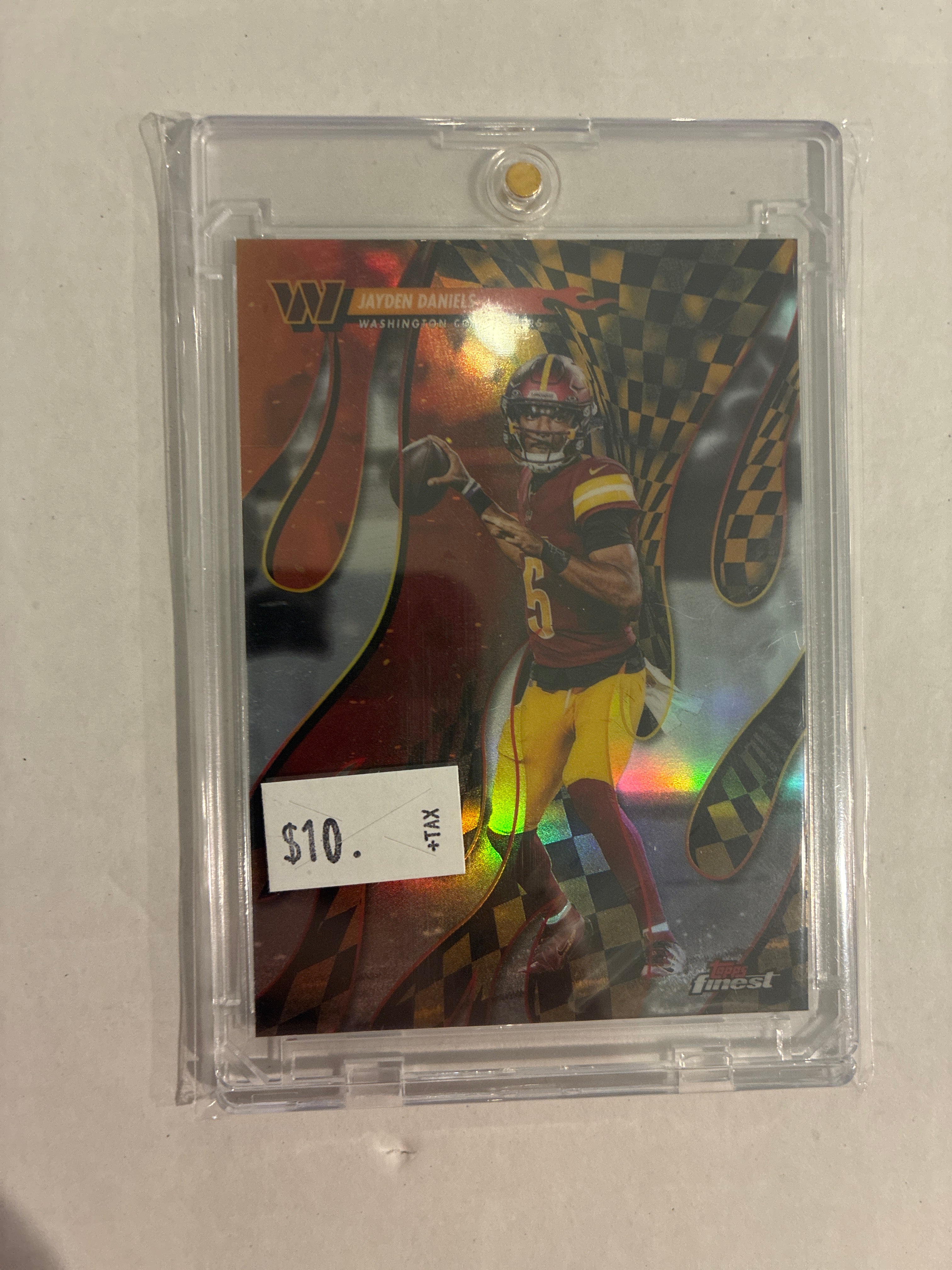 2025 Topps Finest Torchers Insert Jayden Daniels