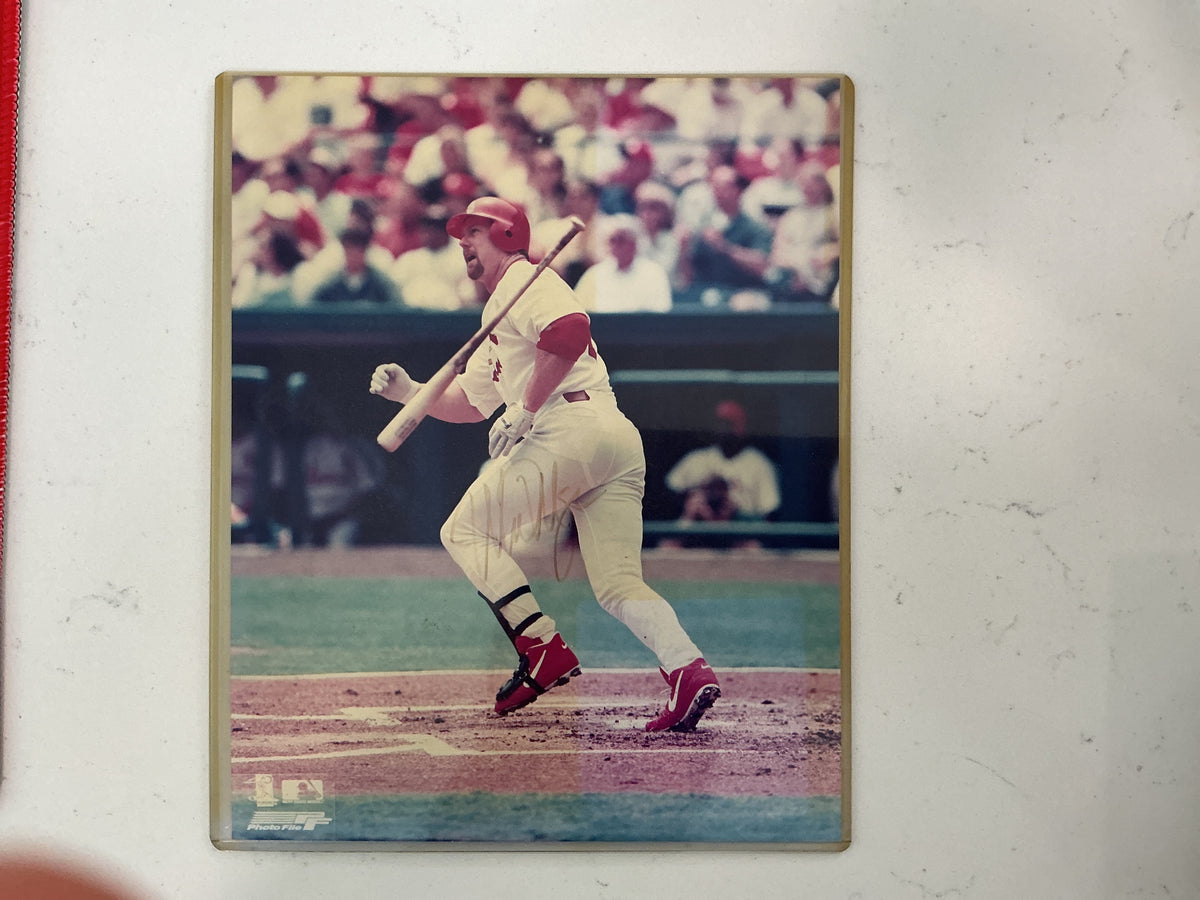 Mark McGwire 8x10 Autographed Picture
