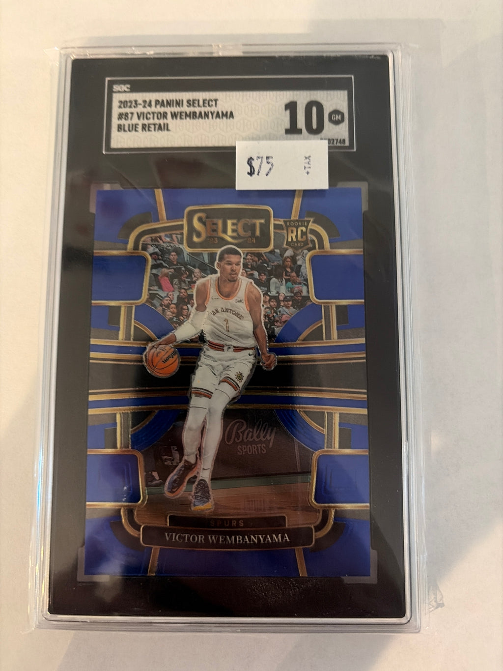 2023/24 Panini Select Victor Wembanyama blue retail SGC10 ￼