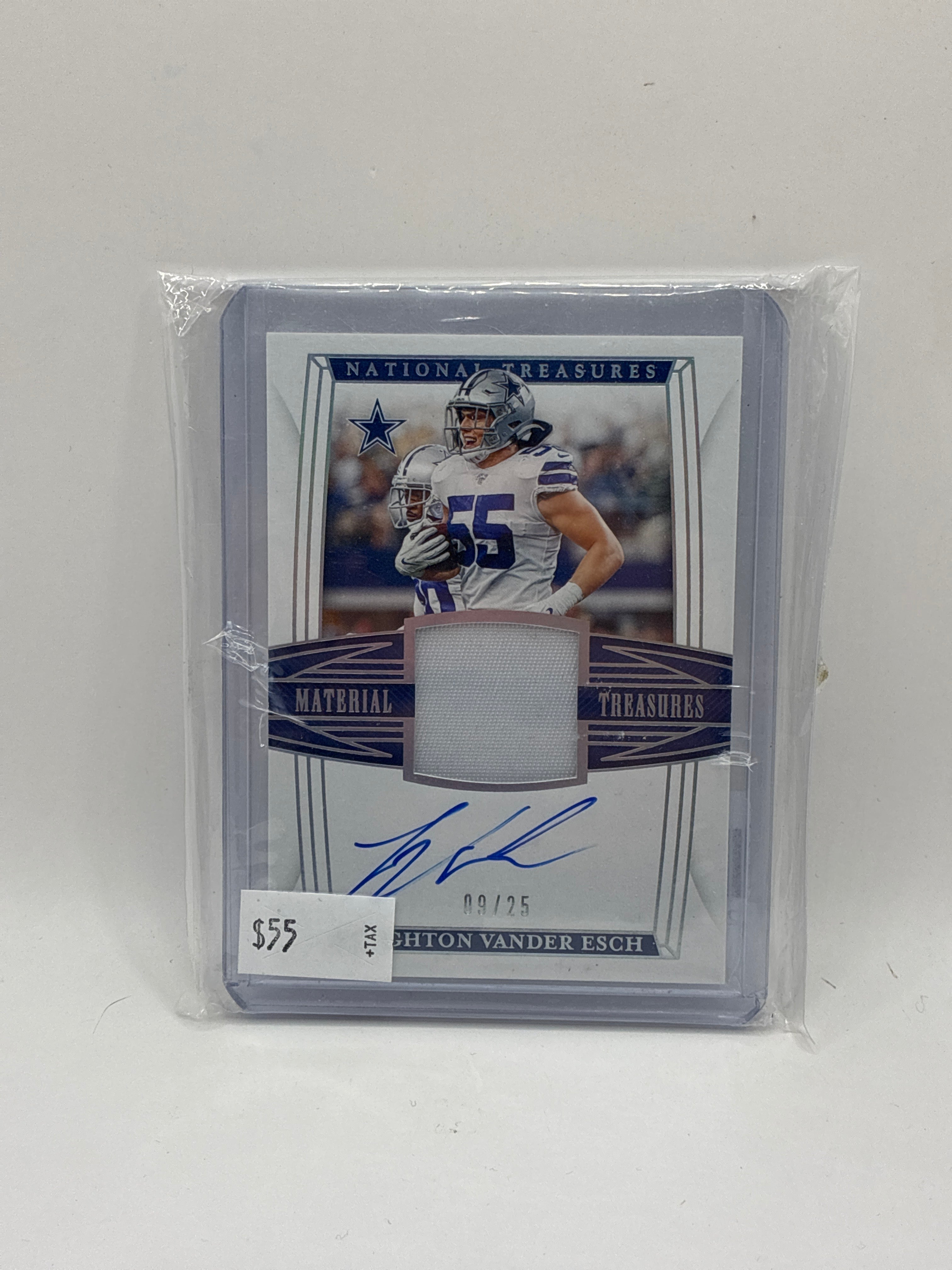 2019 Panini National Treasures Material Treasures Signatures Leighton Vander Esch #MTS-LV Prime 09/25