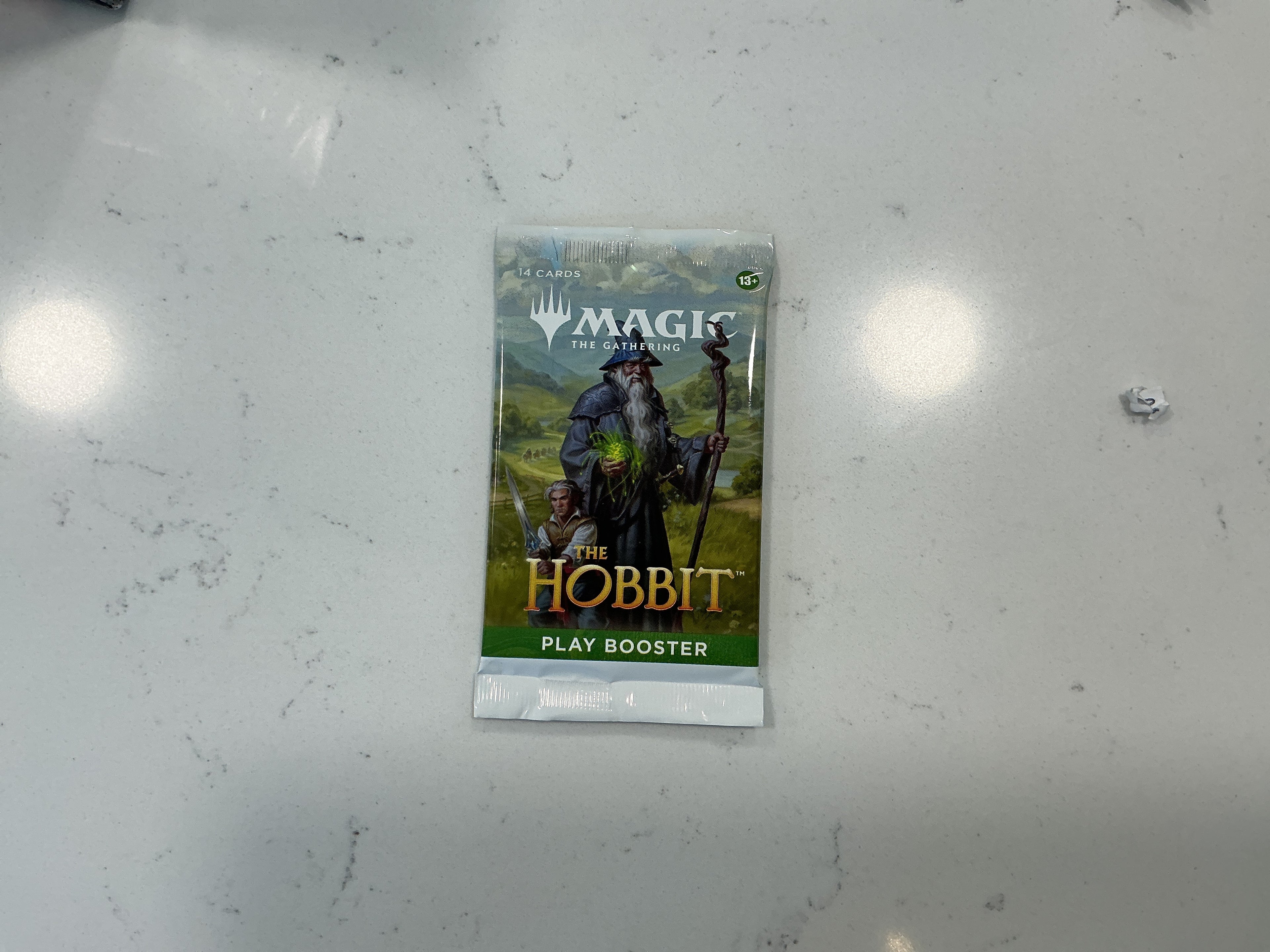 Magic The Gathering : The Hobbit (Play Booster Single Pack)